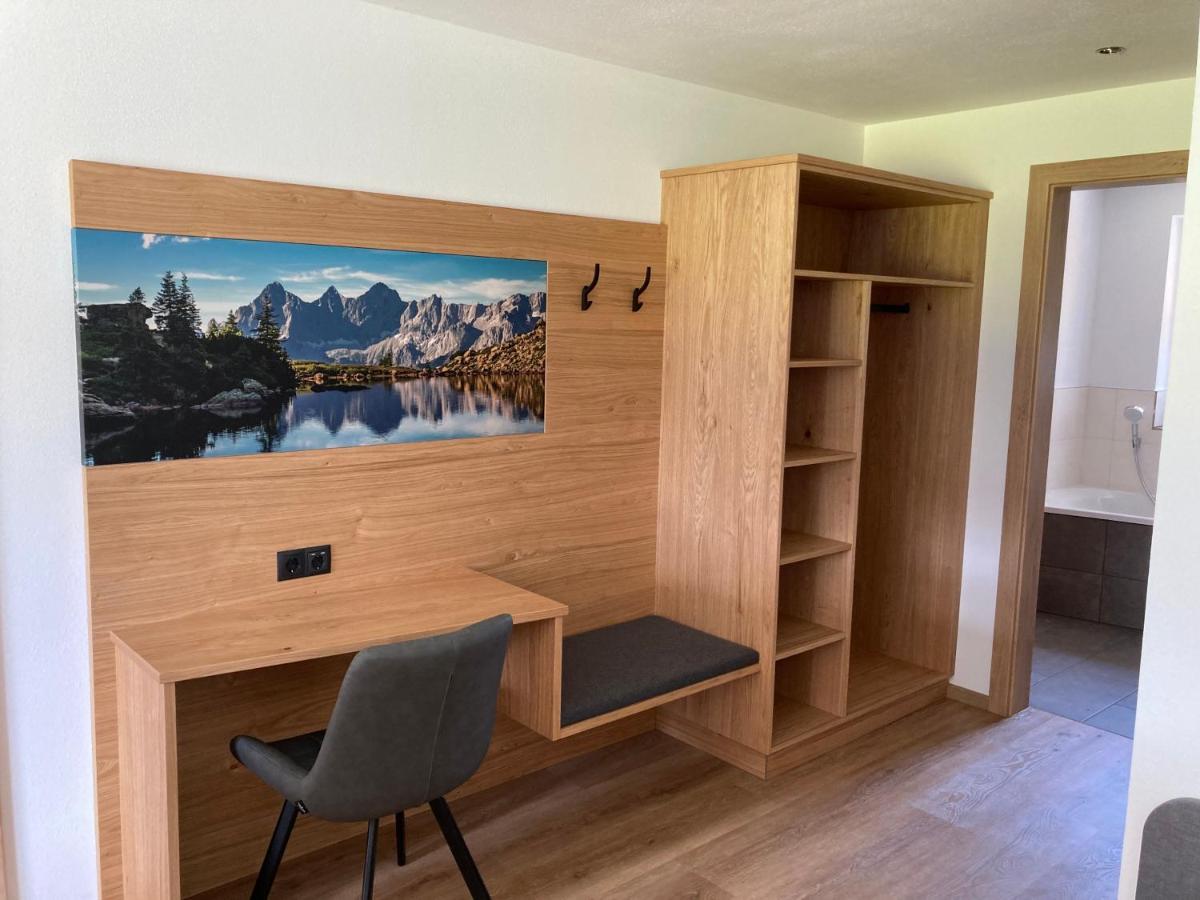 Deluxe Appartement Blasbichlerhof Ramsau am Dachstein Bagian luar foto